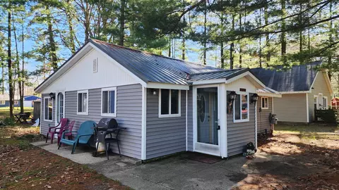 220 Pine Oaks Drive Prudenville Mi 48651 Dr, Prudenville, MI 48651