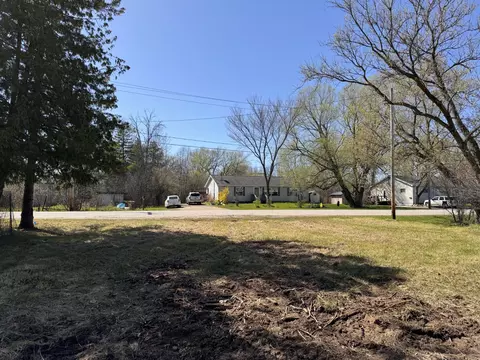 461 S Western Ave, Cheboygan, MI 49721 photo 5