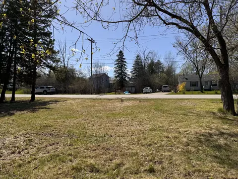 461 S Western Ave, Cheboygan, MI 49721 photo 4