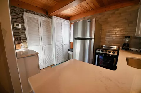 Kitchen - 221 Jackson Blvd, Roscommon, MI 48653 photo 2 of 2