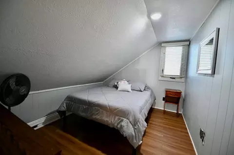 Bedroom - 221 Jackson Blvd, Roscommon, MI 48653 photo 2 of 3