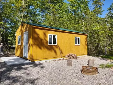20230 Bonz Beach Hwy, Onaway, MI 49765