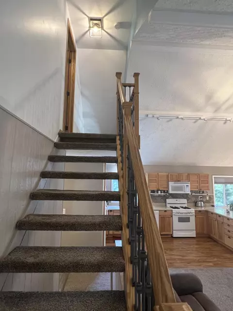 302 Ridgedale Dr, Roscommon, MI 48653 photo 13