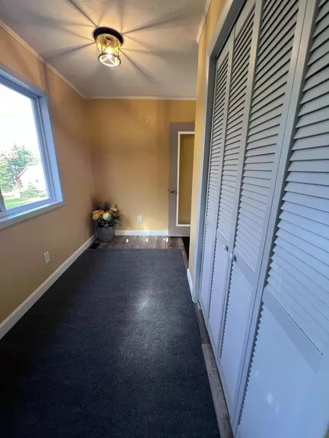 302 Ridgedale Dr, Roscommon, MI 48653 photo 4