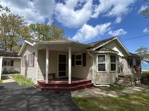 4320 N Lakeshore Drive Black River Mi 48721 Dr, Black River, MI 48721