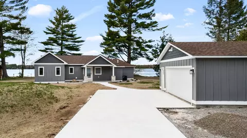 4442 Kimball Ave, Gaylord, MI 49735