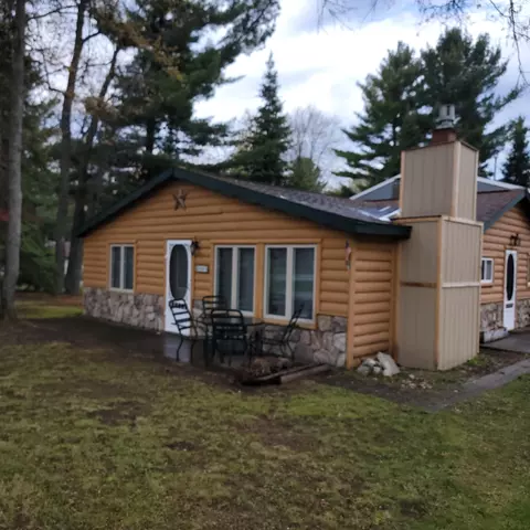 9049 Superior Ave, Saint Helen, MI 48656