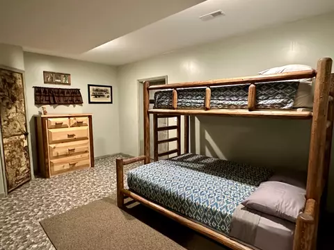 Bedroom - 2434 Jack Pine Dr, Grayling, MI 49738 photo 5 of 6