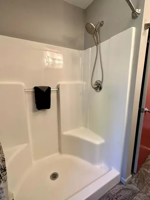 Bath - 2434 Jack Pine Dr, Grayling, MI 49738 photo 2 of 4