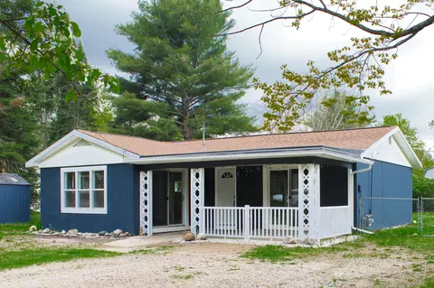 1701 Kennedy Drive St Helen Mi 48656 Dr, Saint Helen, MI 48656