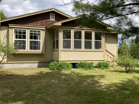 7044 Artesian Trail Cheboygan Mi 49721 Trl, Cheboygan, MI 49721