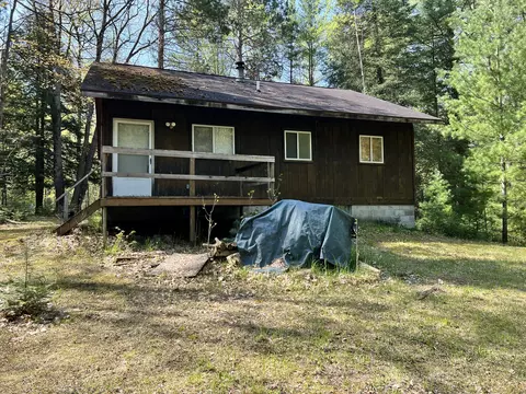 Exterior - 2424 Deer Ln, Mio, MI 48647 photo 2 of 8