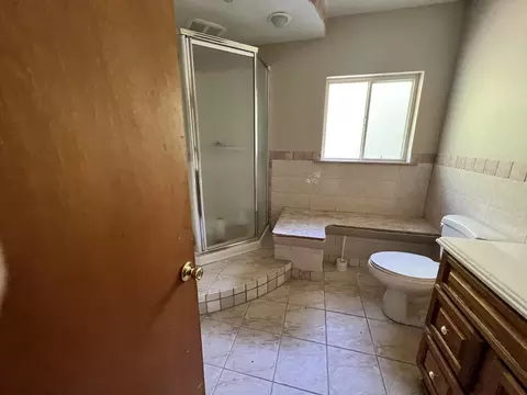 Bath - 2424 Deer Ln, Mio, MI 48647 photo 2 of 2