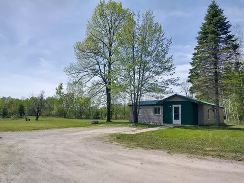 8967 Montgomery Road Afton Mi 49705 Rd, Afton, MI 49705