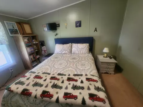 Bedroom - 4057 Knightsbridge Lane Jackson Mi 49201 Ln, Jackson, MI 49201 photo 3 of 7