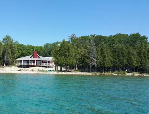2162 Lime Kiln Pointe Road Bois Blanc Mi 49775 Rd, Bois Blanc, MI 49775