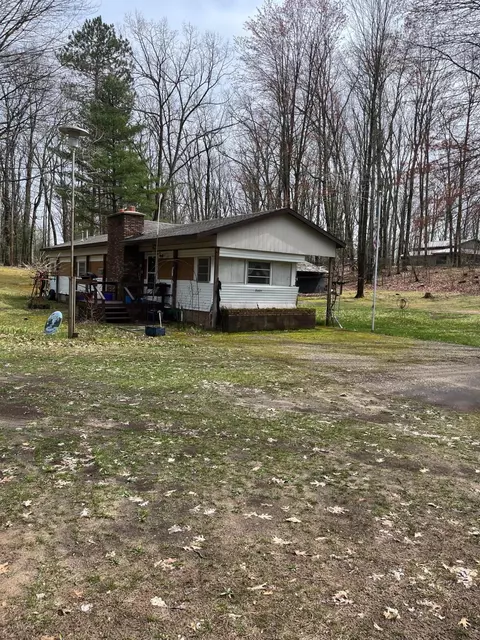 4910 S Reserve Rd, Prudenville, MI 48651