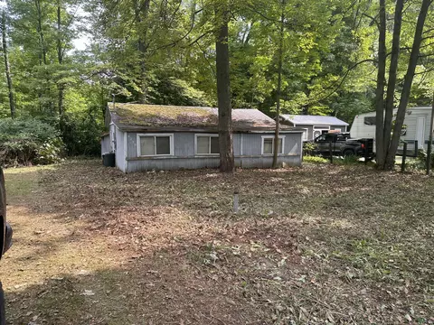 6239 Rock Rd, Lake, MI 48632