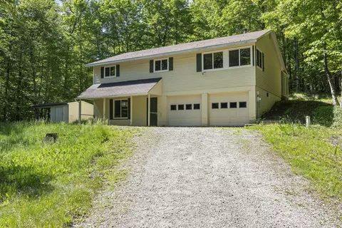 1608 NE Mullett Lake Rd, Indian River, MI 49749