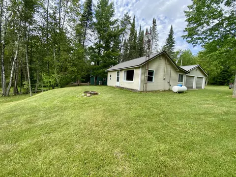 10167 Richardson, Harrison, MI 48625
