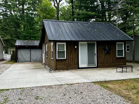 126 Cottage Drive Prudenville Mi 48651 Dr, Prudenville, MI 48651
