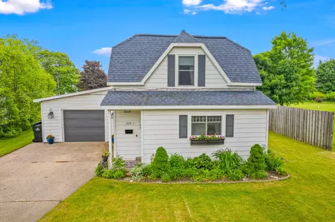 525 S Court Ave, Gaylord, MI 49735