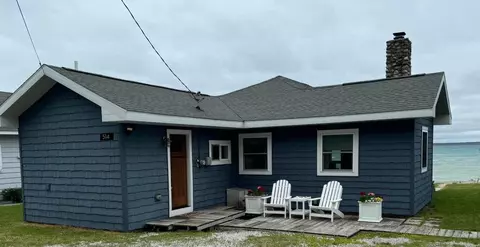 514 Lakeside Drive Mackinaw City Mi 49701 Dr, Mackinaw City, MI 49701
