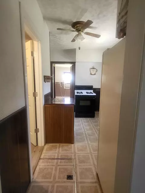 Entry Way - 708 Maple Street Grayling Mi 49738 St, Grayling, MI 49738 photo 5 of 9