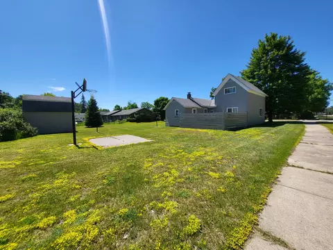 Exterior - 708 Maple Street Grayling Mi 49738 St, Grayling, MI 49738 photo 2 of 9