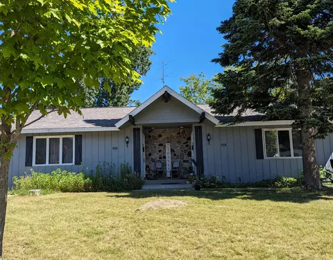 327 E 2nd Street Gaylord Mi 49735 St, Gaylord, MI 49735