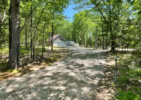 33 Horizon Trail Indian River Mi 49749 Trl, Indian River, MI 49749