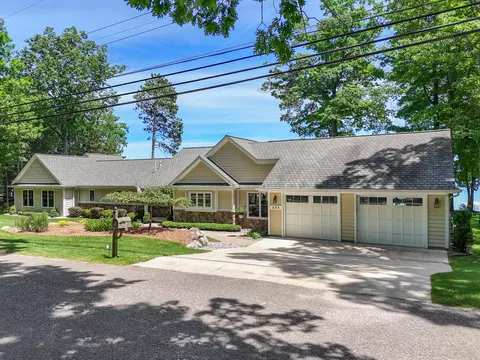 505 Burrows Avenue Roscommon Mi 48653 Ave, Roscommon, MI 48653 photo 2