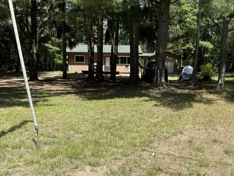 122 White Pine Drive Roscommon Mi 48653 Dr, Roscommon, MI 48653 photo 2