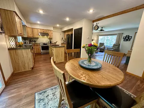 729 Golfview Dr, Roscommon, MI 48653 photo 5