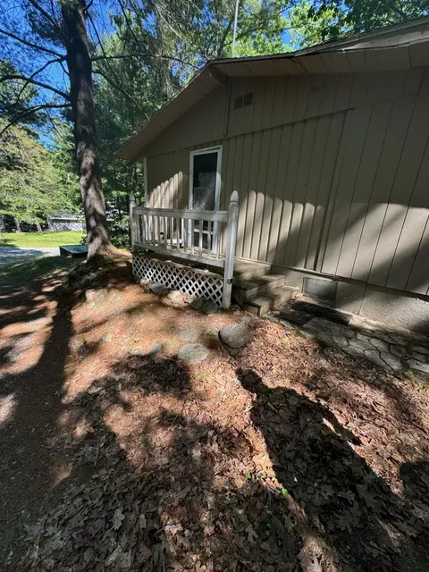 Exterior - 415 Eastern Drive Roscommon Mi 48653 Dr, Roscommon, MI 48653 photo 1 of 3