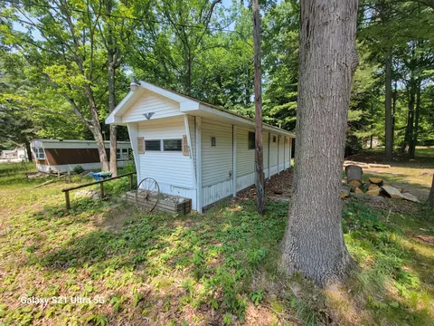 6828 Danes Drive Houghton Lake Mi 48629 Dr, Houghton Lake, MI 48629