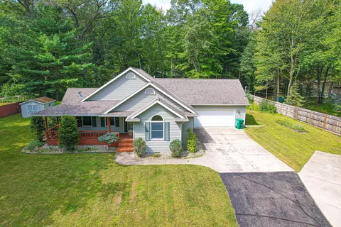 2442 S Roscommon Road Prudenville Mi 48651 Rd, Prudenville, MI 48651
