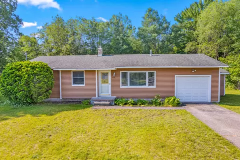 1113 Borden Drive Gaylord Mi 49735 Dr, Gaylord, MI 49735