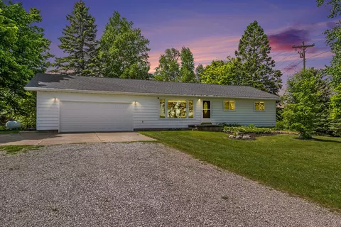 627 W Winters Road Gaylord Mi 49735 Rd, Gaylord, MI 49735
