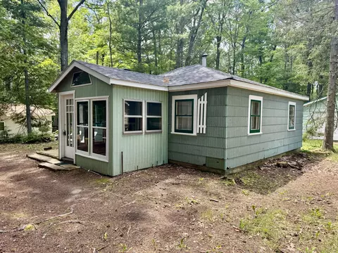 2694 S Mt Tom Rd, Mio, MI 48647