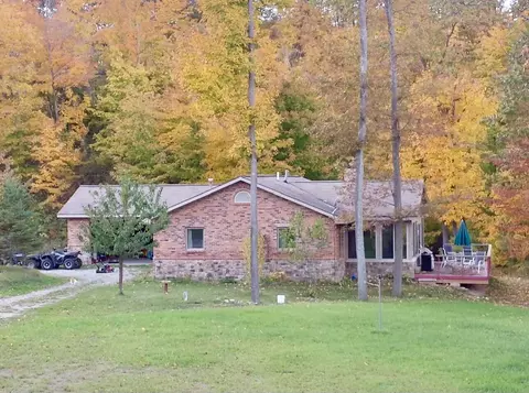 4248 N Valley Court Barton City Mi 48705 Ct, Barton City, MI 48705