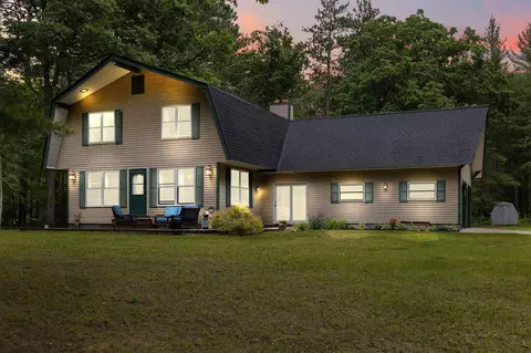 1415 Den Dorie Trl, Lewiston, MI 49756