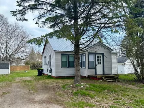 208 Byron Street Cheboygan Mi 49721 St, Cheboygan, MI 49721
