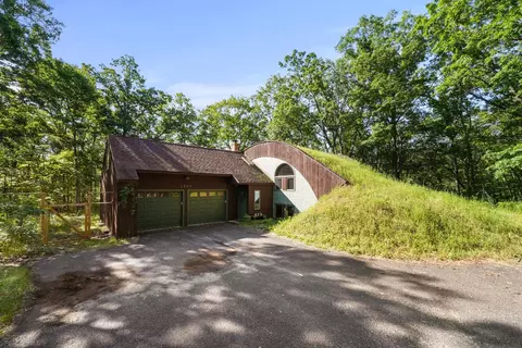 2889 W Sunset Drive Roscommon Mi 48653 Dr, Roscommon, MI 48653
