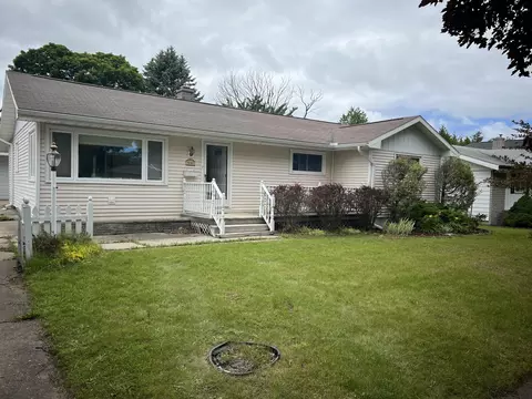 441 W Brege Dr, Rogers City, MI 49779