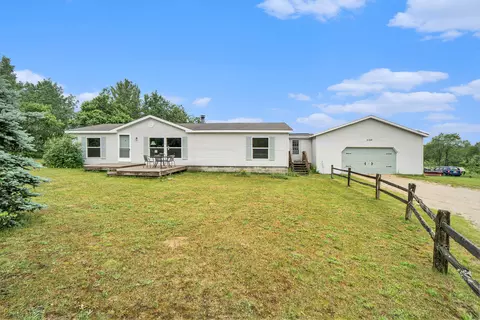 5102 Lindsey Lane Gaylord Mi 49735 Ln, Gaylord, MI 49735