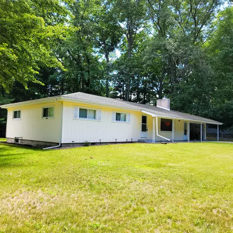 202 Maple Grove Ave, Prudenville, MI 48651
