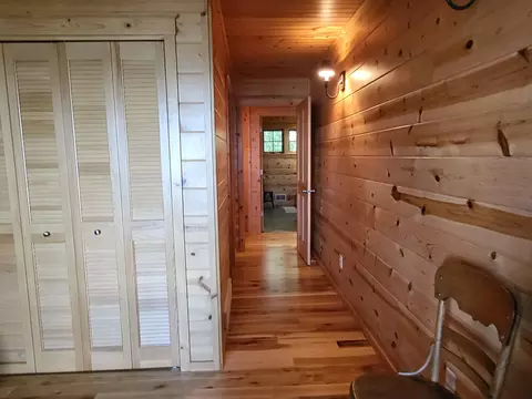 Entry Way - 329 Clare Boulevard Roscommon Mi 48653 Blvd, Roscommon, MI 48653 photo 11 of 16