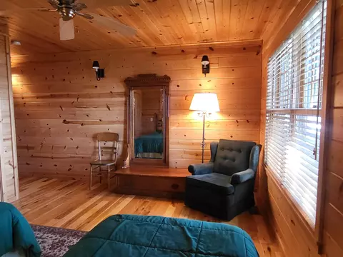 Bedroom - 329 Clare Boulevard Roscommon Mi 48653 Blvd, Roscommon, MI 48653 photo 4 of 8