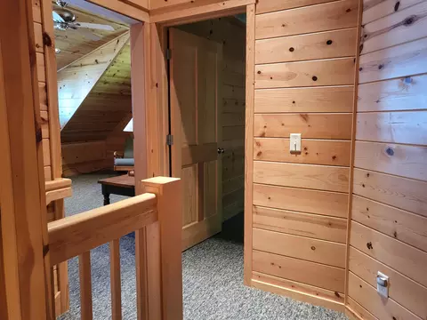 Entry Way - 329 Clare Boulevard Roscommon Mi 48653 Blvd, Roscommon, MI 48653 photo 14 of 16